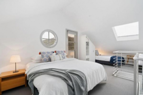 Oceanic Apartment 6.